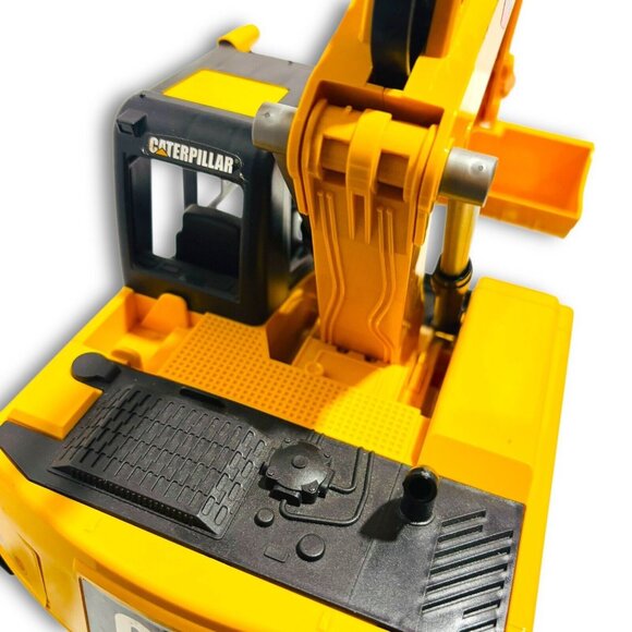 Bruder #02446 CATERPILLAR Small Wheel Excavator.  Plus Matchbox Mini Excavator. - Picture 6 of 10